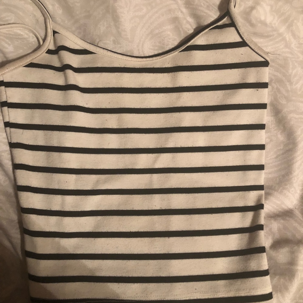 Black and white stripped crop top